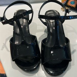 Black Steve Madden kitten heels for girls